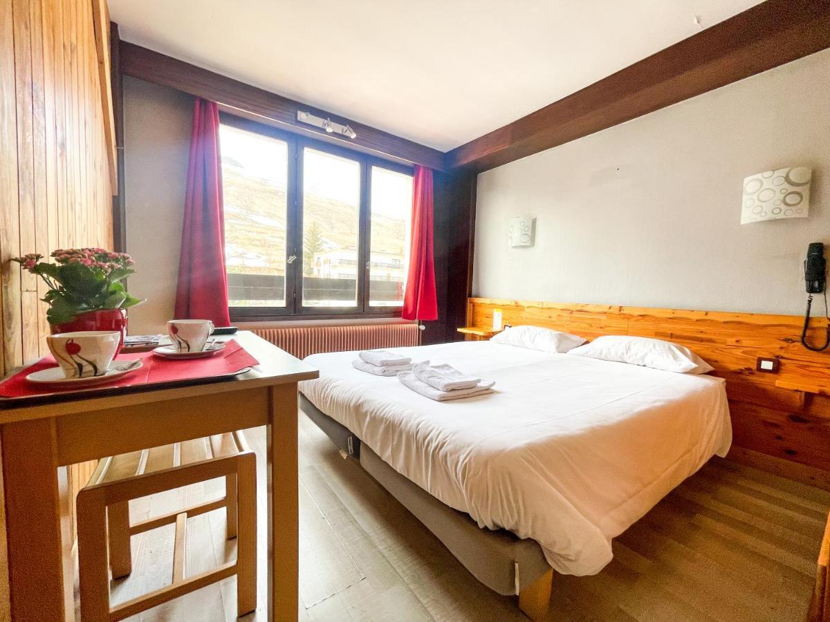 Atmosphere Hotel Λε Ντεζ Αλπ Εξωτερικό φωτογραφία