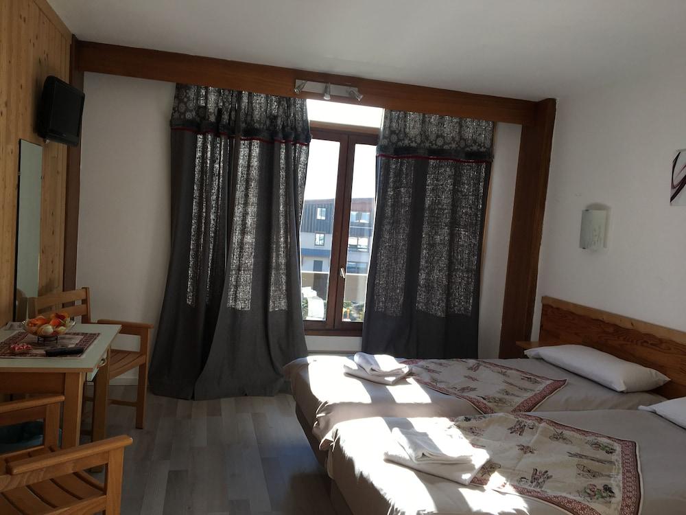 Atmosphere Hotel Λε Ντεζ Αλπ Εξωτερικό φωτογραφία