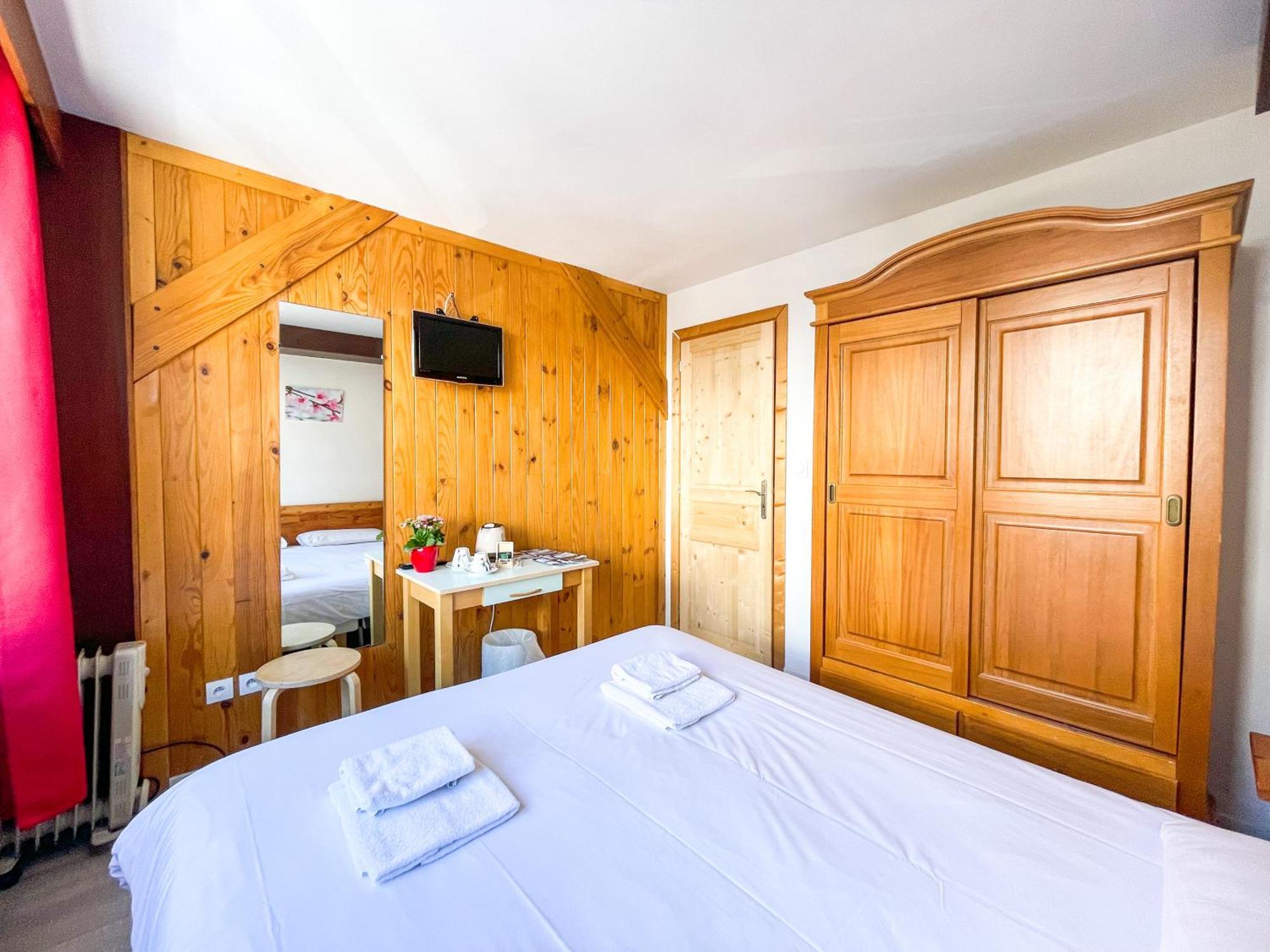 Atmosphere Hotel Λε Ντεζ Αλπ Εξωτερικό φωτογραφία